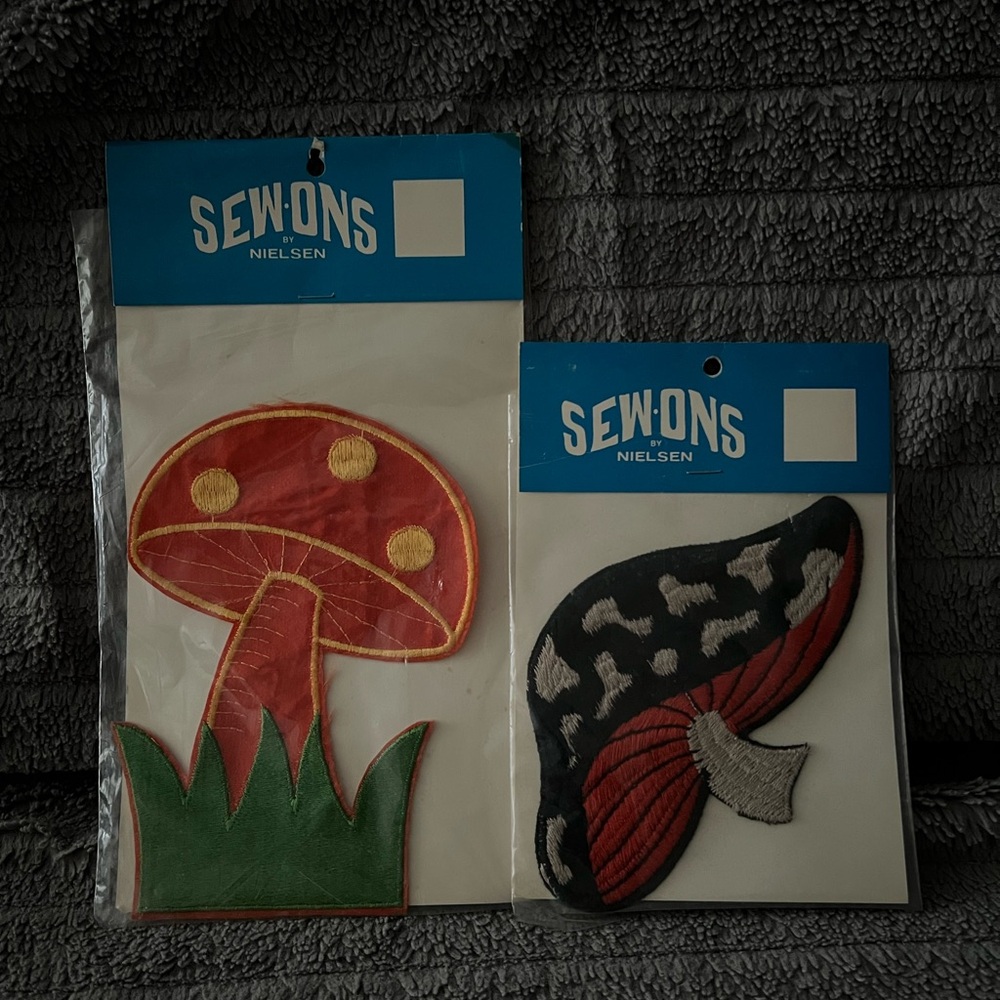 2 Vntg. “SEW-ONS” Shroom Patches 🍄